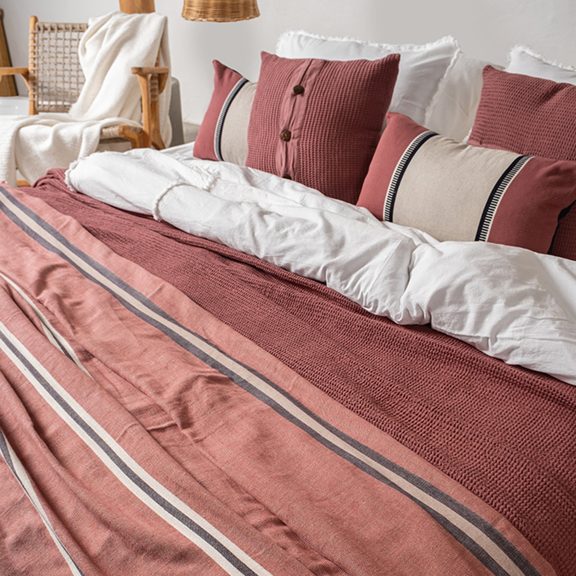 Aren Linen Bedspread
