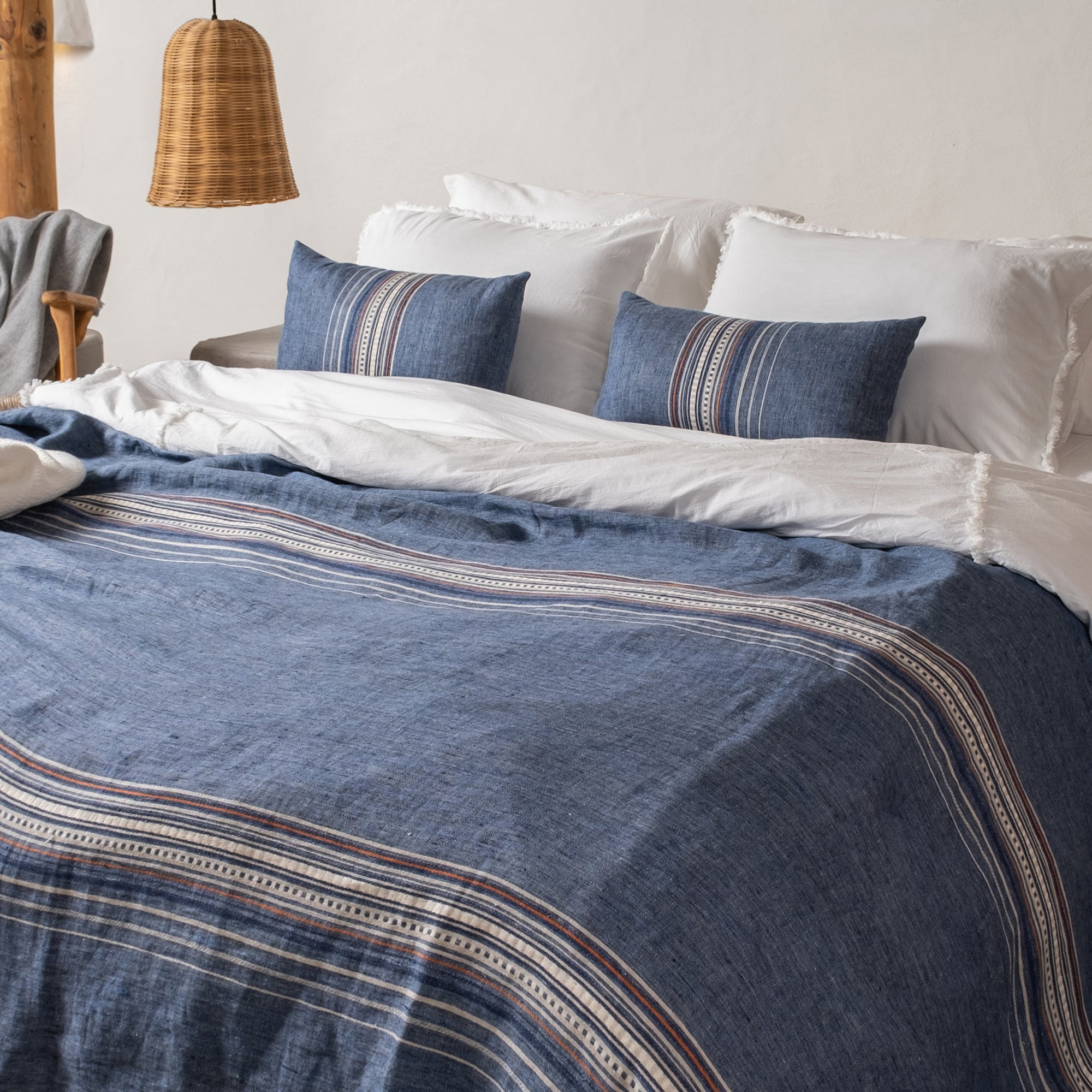 Lena Linen Bedspread