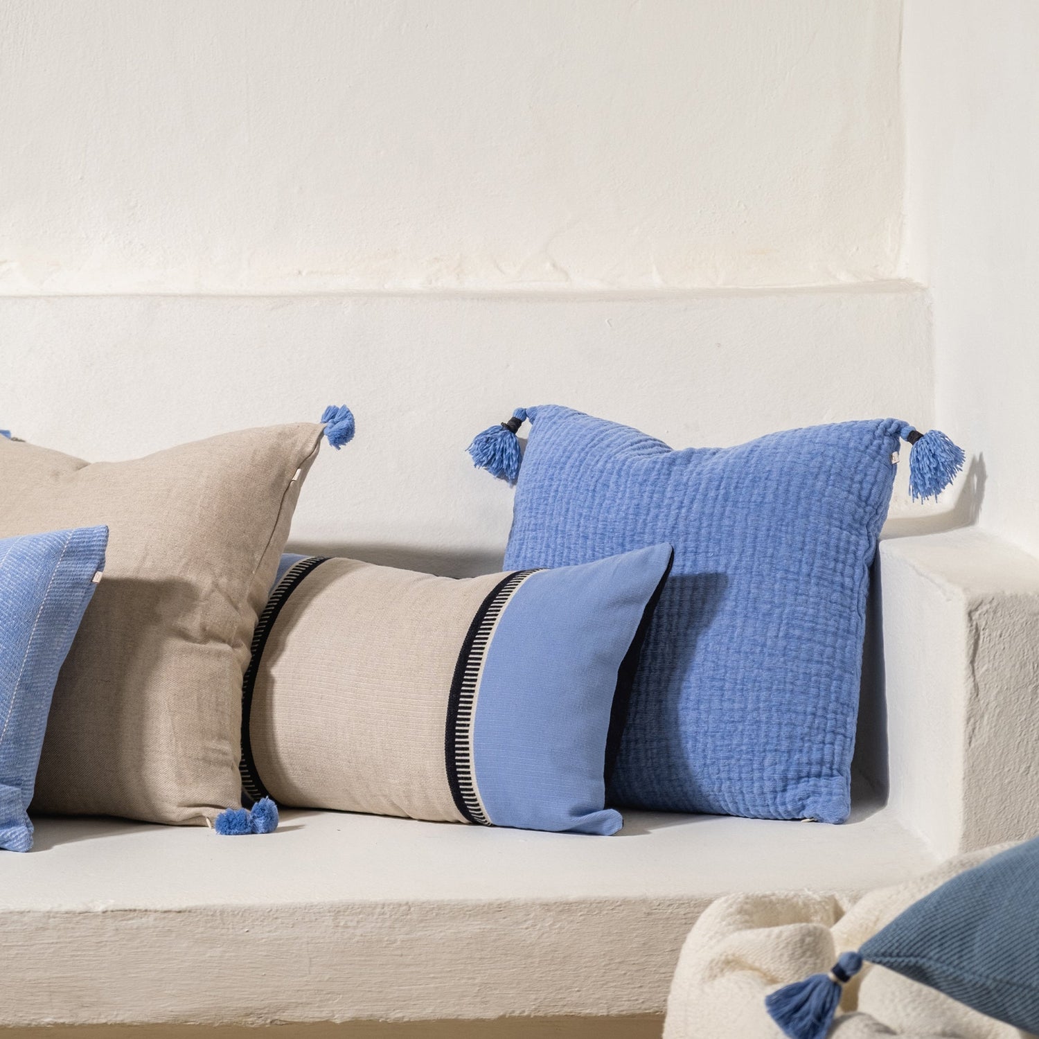 Rivoli Cushion