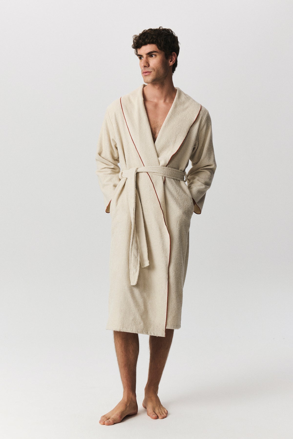 Ikigai lightweight cotton bathrobe with contrast stitching details