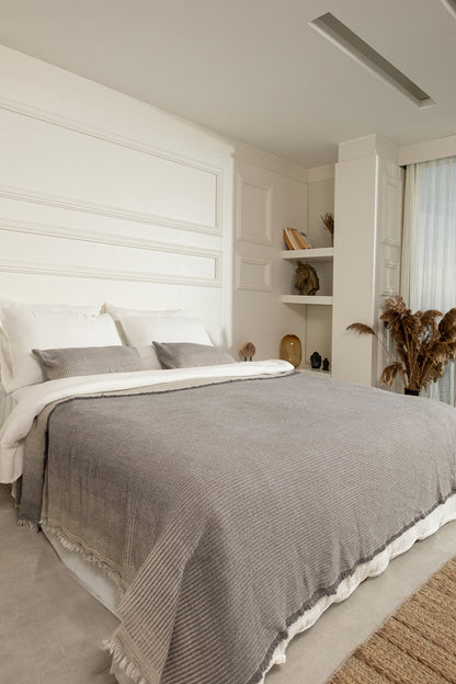 Amaya Linen Throw
