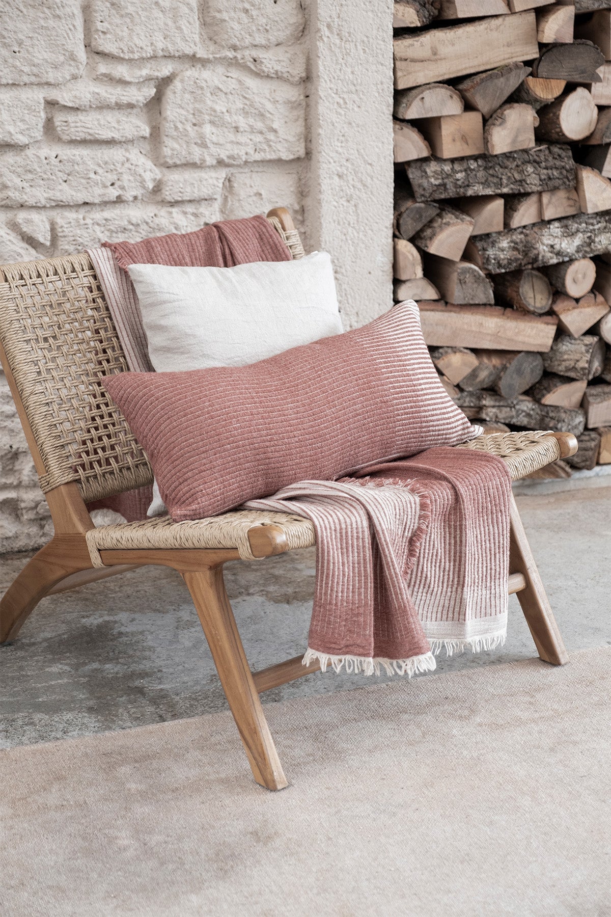 Amaya Linen Throw