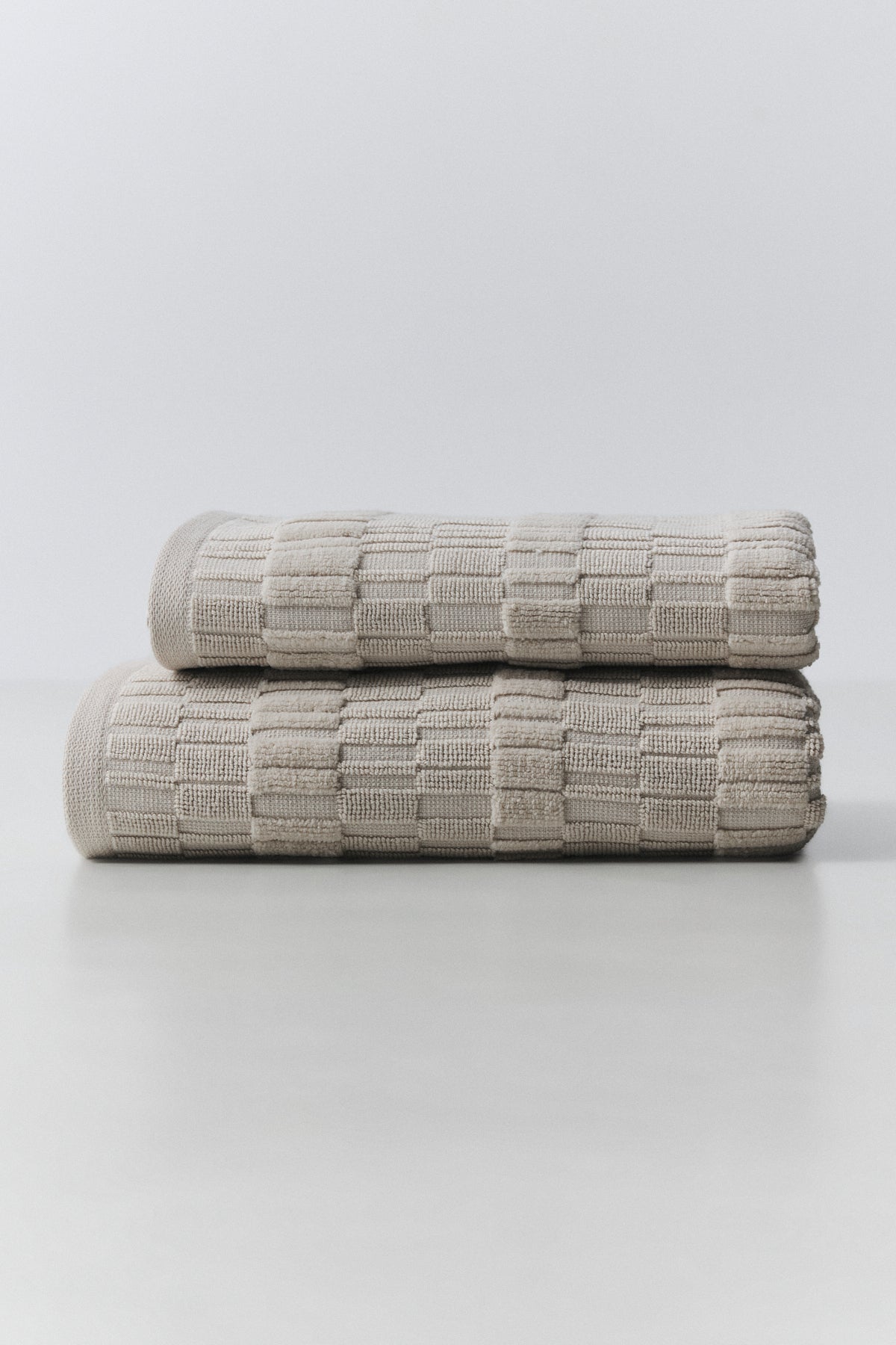 Moon towel in pure natural cotton with timeless design