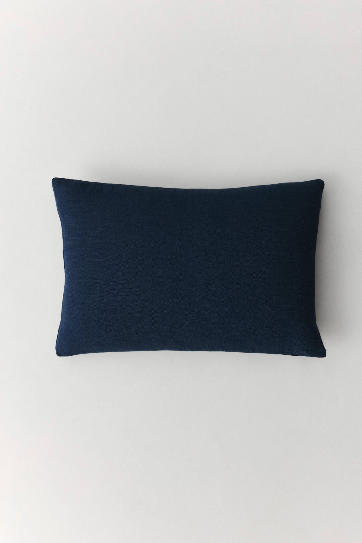 Elio Linen Cushion