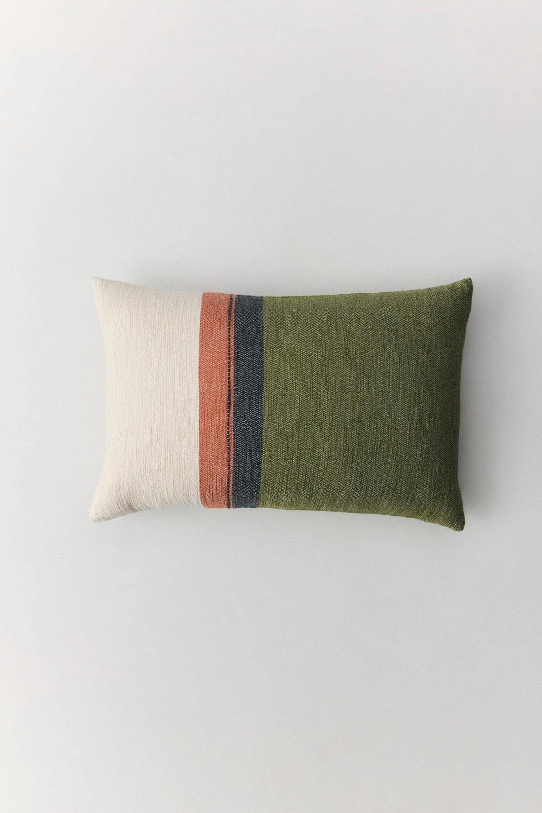 Monte cotton cushion with tricolor colorblock design