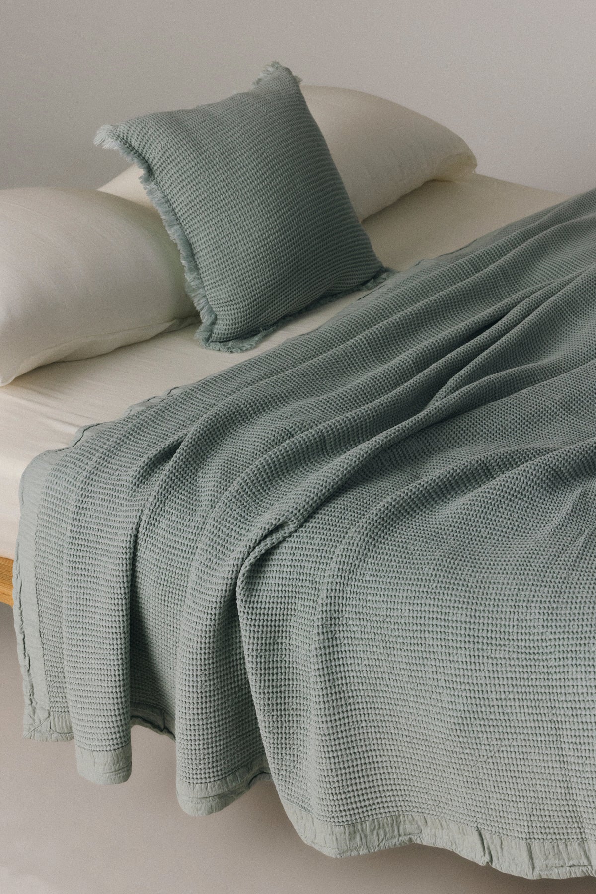 Bohem waffle-textured bamboo cotton bedspread in sage green