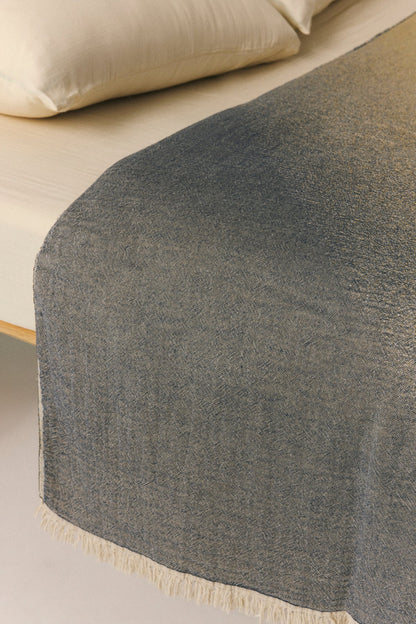 Aurora Ombré Jacquard Throw