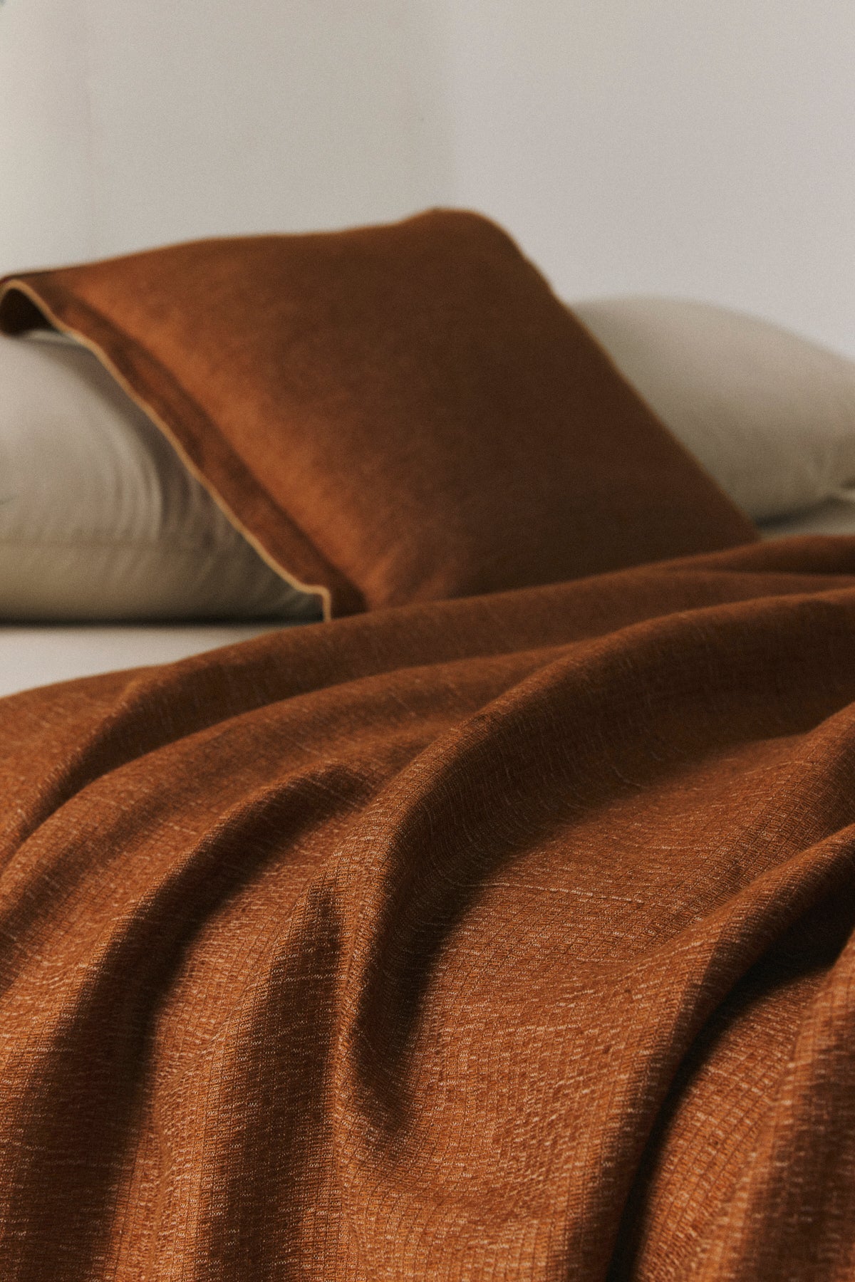 Kamelya Bed Cover