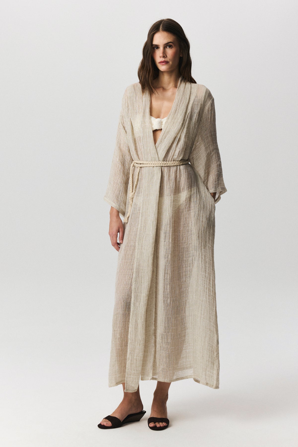 Mellow linen kimono with handmade belt in timeless design