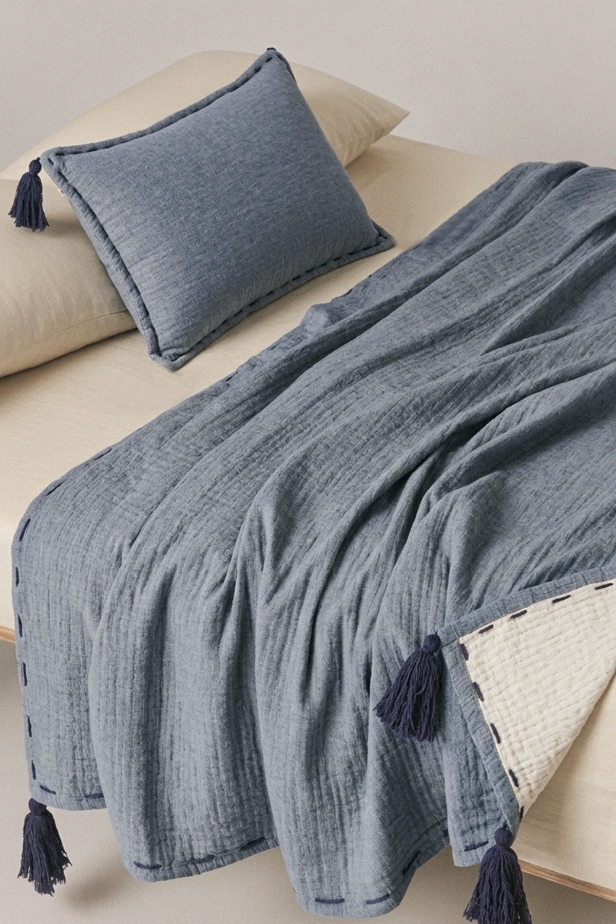Valen Bedspread